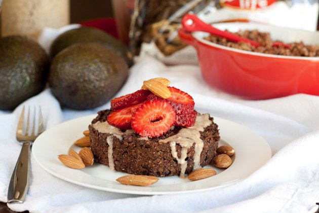 double-chocolate-crunch-quinoa-flake-bake3-6245205